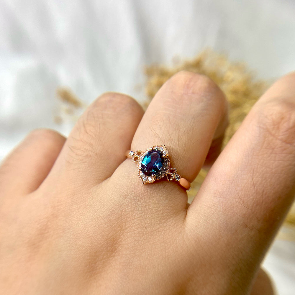 Vintage Alexandrite Engagement Band 14k18k Rose Gold Moissanite Wedding Ring Oval Cut Diamond Handmade Ring Bridal Wedding Valentine's Day